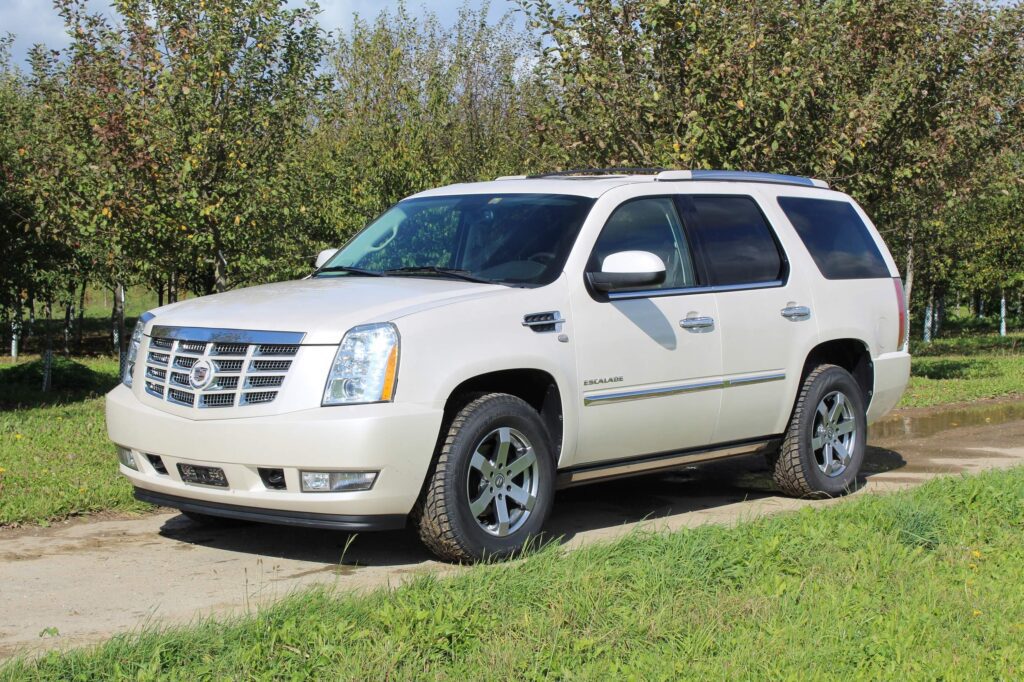 CADILLAC Escalade 6.2 Platinum Ed. 