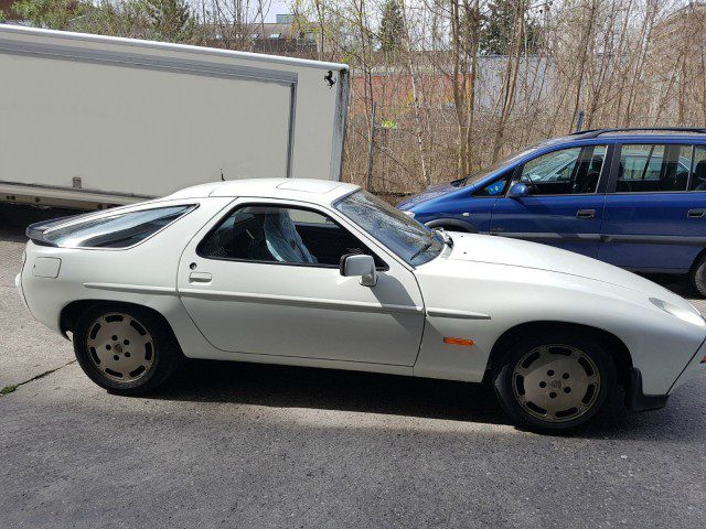 Porsche 928 S