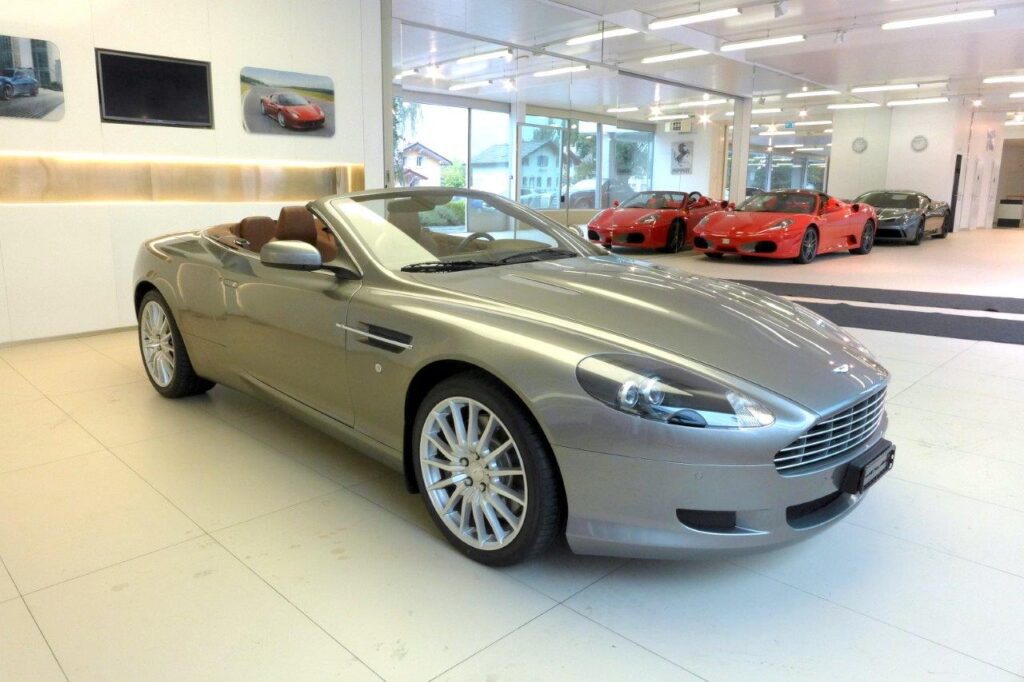 Aston Martin DB9 Volante