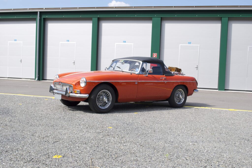 1972 MG B