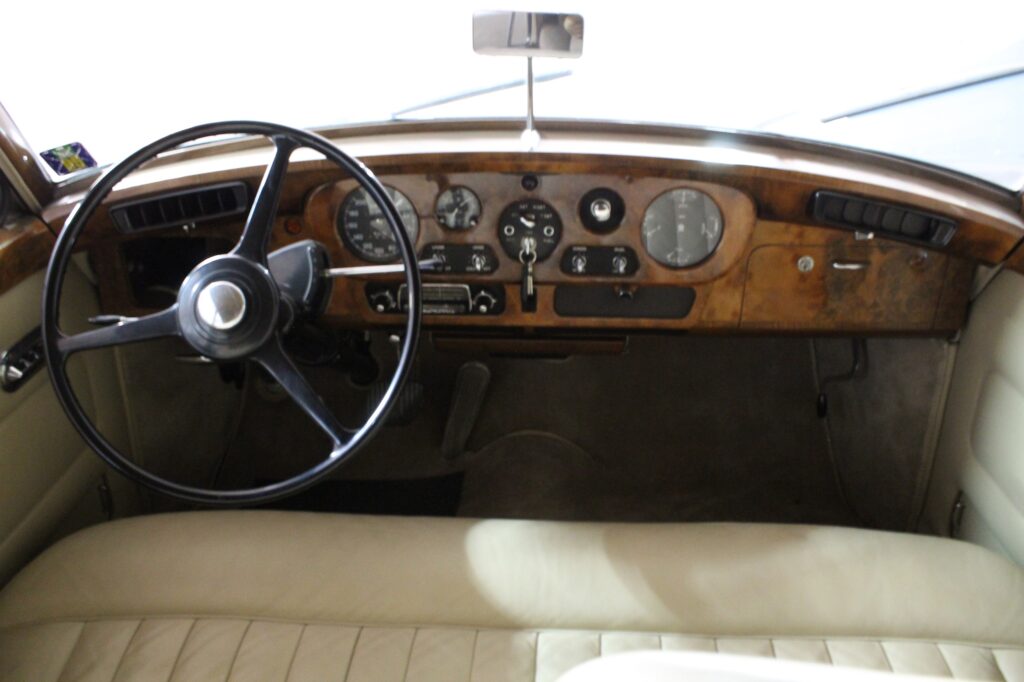Rolls Royce Silver Cloud II