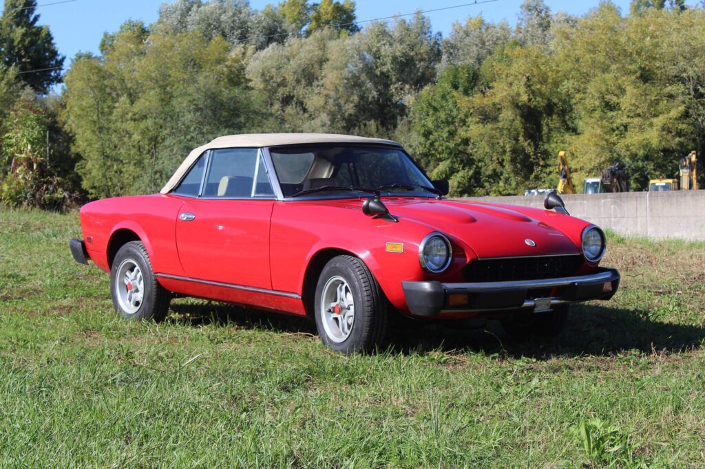 1980, Fiat 124 Spider 2000