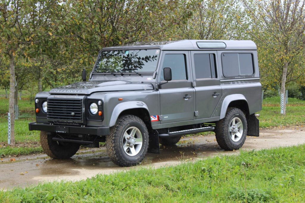 Land-Rover Defender 67’anniversaire